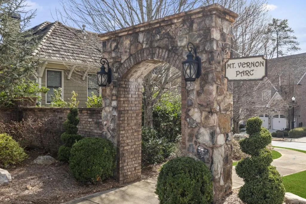 6320 Cotswold Lane, Atlanta, Georgia 30328, 4 Bedrooms Bedrooms, ,4 BathroomsBathrooms,Residential,Sold,6320 Cotswold Lane,6760415