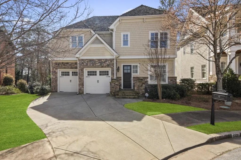 6320 Cotswold Lane, Atlanta, Georgia 30328, 4 Bedrooms Bedrooms, ,4 BathroomsBathrooms,Residential,Sold,6320 Cotswold Lane,6760415