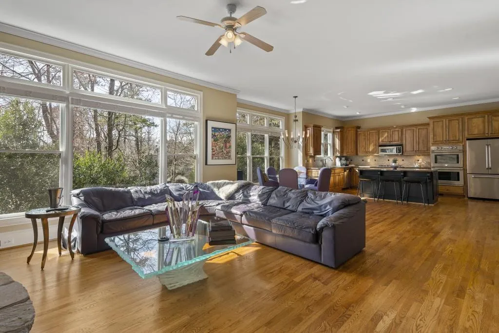 6320 Cotswold Lane, Atlanta, Georgia 30328, 4 Bedrooms Bedrooms, ,4 BathroomsBathrooms,Residential,Sold,6320 Cotswold Lane,6760415