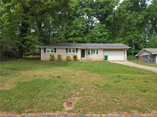 2717 Hutch Drive, Decatur, Georgia 30034