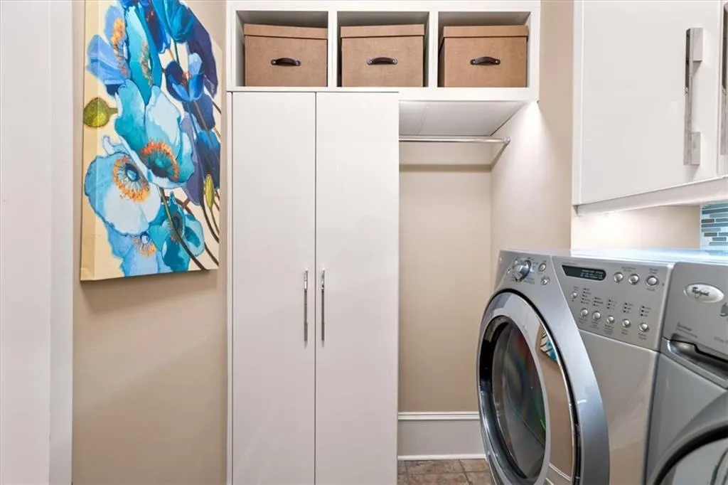 2640 Peachtree Road Nw Unit 3, Atlanta, Georgia 30305, 4 Bedrooms Bedrooms, 0 ,4 BathroomsBathrooms,Residential,For Sale,2640 Peachtree Road Nw Unit 3,7723260