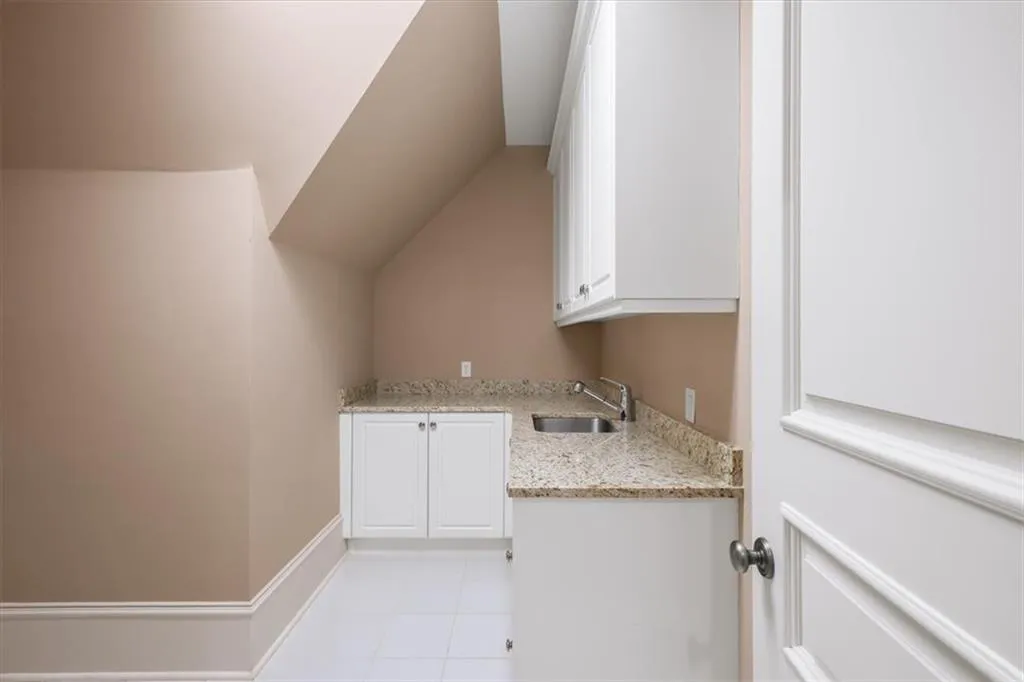 Secondary laundry on third floor