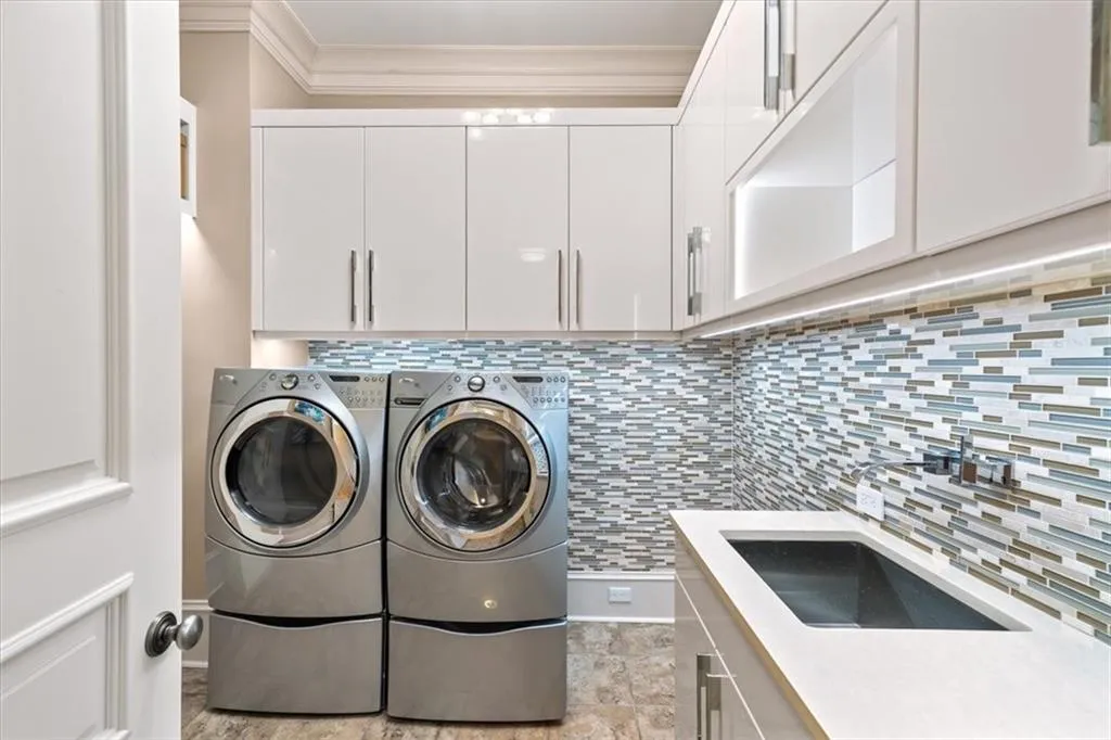 2640 Peachtree Road Nw Unit 3, Atlanta, Georgia 30305, 4 Bedrooms Bedrooms, 0 ,4 BathroomsBathrooms,Residential,For Sale,2640 Peachtree Road Nw Unit 3,7723260