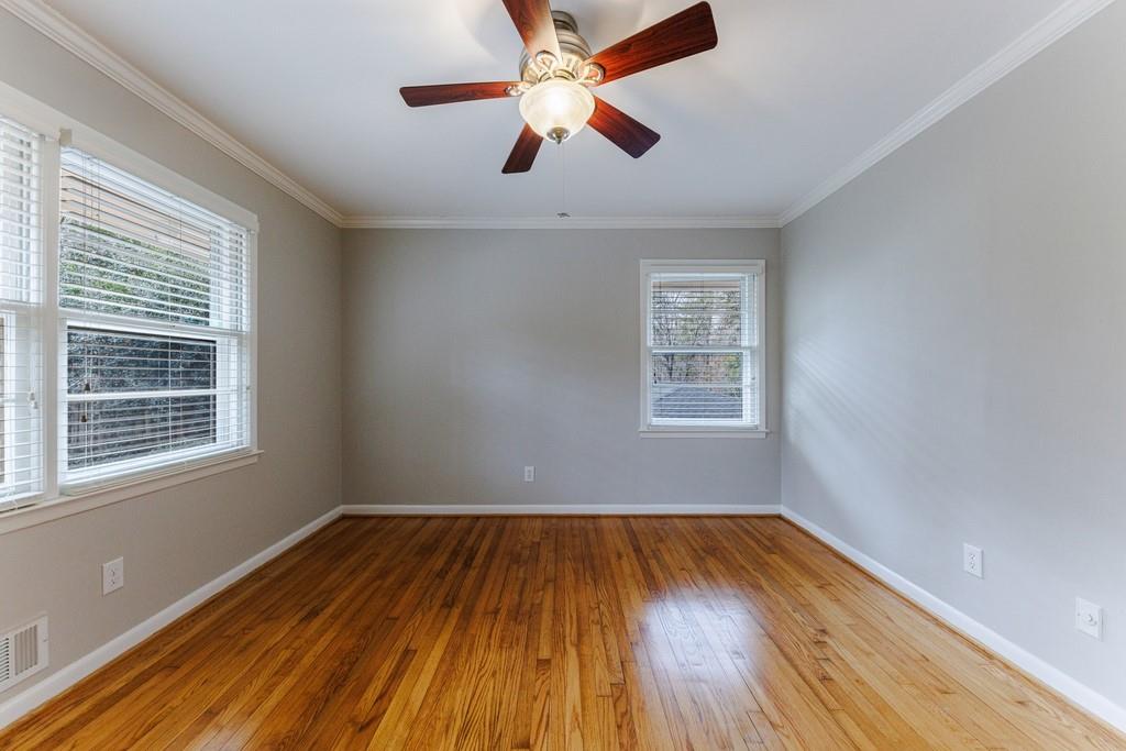 2nd bedroom
