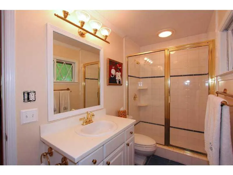 530 Tanacrest Circle Nw, Atlanta, Georgia 30328, 5 Bedrooms Bedrooms, ,3 BathroomsBathrooms,Residential,Sold,530 Tanacrest Circle Nw,5011453