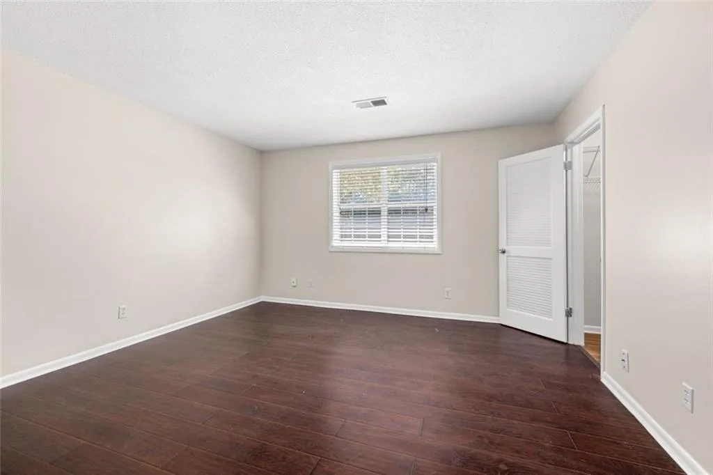 6900 Roswell Road Ne Unit B6, Sandy Springs, Georgia 30328, 2 Bedrooms Bedrooms, ,2 BathroomsBathrooms,Residential,Sold,6900 Roswell Road Ne Unit B6,7459470