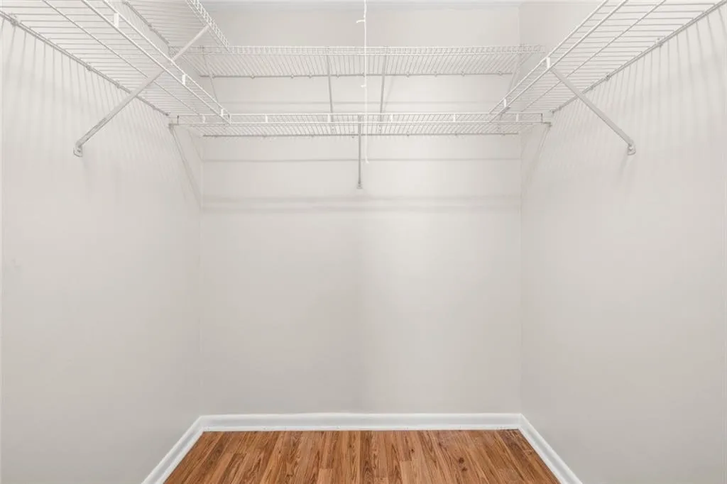 6900 Roswell Road Ne Unit B6, Sandy Springs, Georgia 30328, 2 Bedrooms Bedrooms, ,2 BathroomsBathrooms,Residential,Sold,6900 Roswell Road Ne Unit B6,7459470