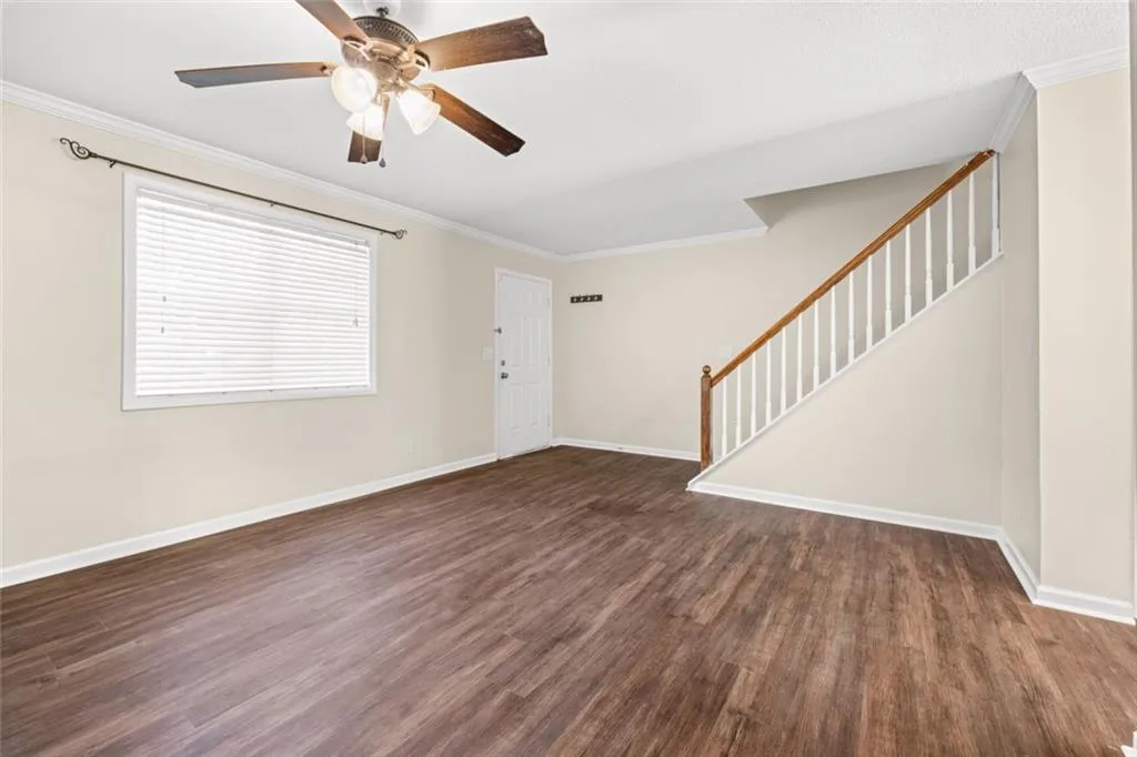 6900 Roswell Road Ne Unit B6, Sandy Springs, Georgia 30328, 2 Bedrooms Bedrooms, ,2 BathroomsBathrooms,Residential,Sold,6900 Roswell Road Ne Unit B6,7459470