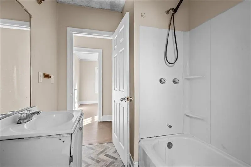 2009 Baker Road Nw, Atlanta, Georgia 30318, 4 Bedrooms Bedrooms, 0 ,1 BathroomBathrooms,Residential,For Sale,2009 Baker Road Nw,7753873