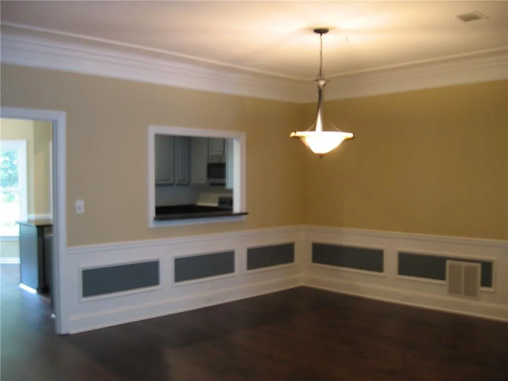 1050 Huntcliff Trace, Sandy Springs, Georgia 30350, 3 Bedrooms Bedrooms, ,2 BathroomsBathrooms,Residential,Sold,1050 Huntcliff Trace,5694600