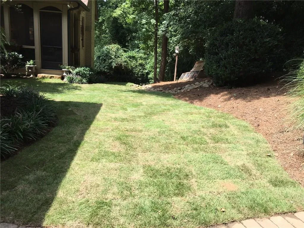 735 Starlight Lane, Atlanta, Georgia 30342, 5 Bedrooms Bedrooms, ,4 BathroomsBathrooms,Residential,Sold,735 Starlight Lane,5869416