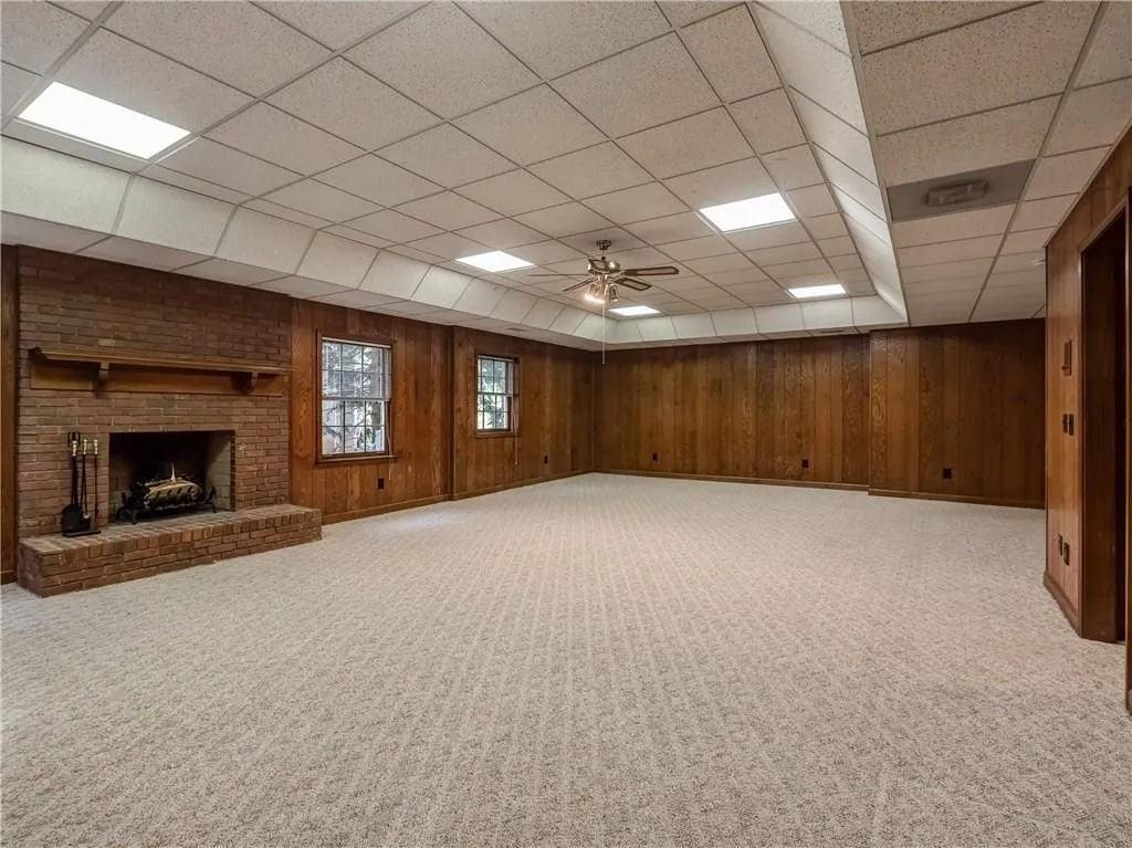 7410 Stoneykirk Close, Sandy Springs, Georgia 30350, 5 Bedrooms Bedrooms, ,4 BathroomsBathrooms,Residential,Sold,7410 Stoneykirk Close,6096990