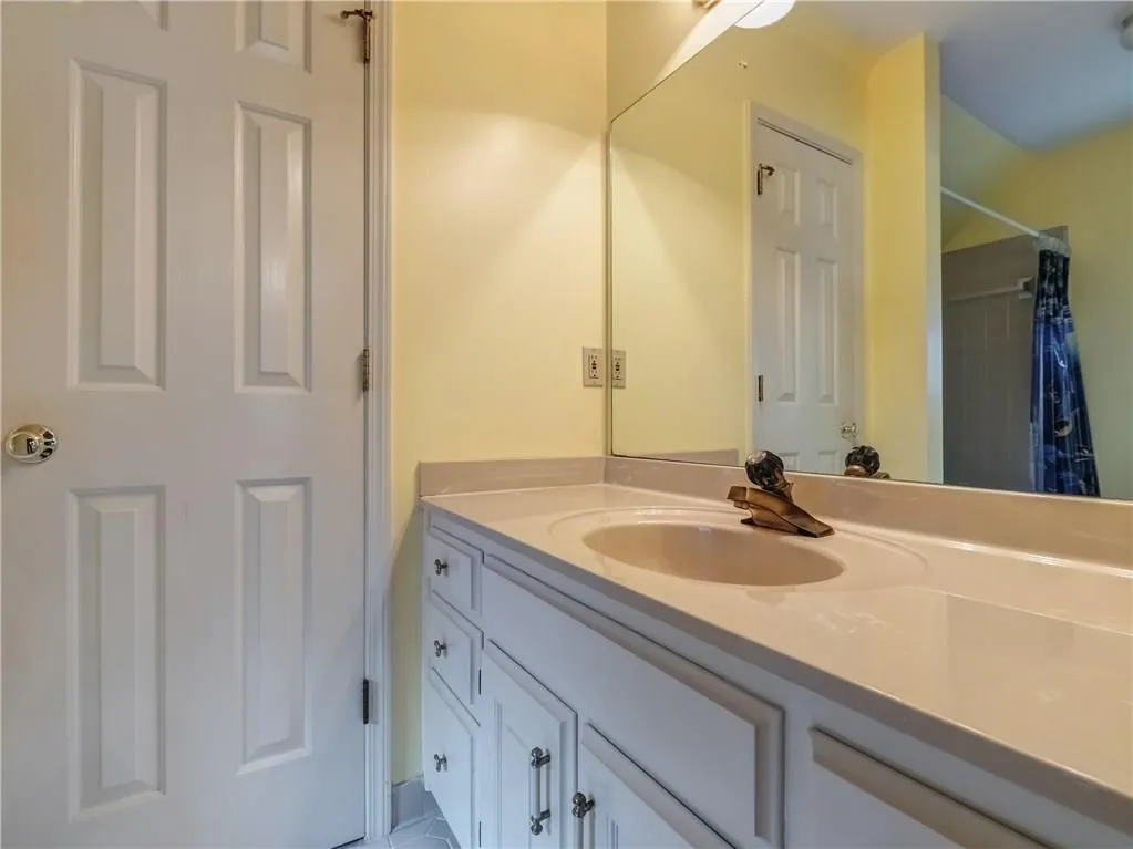 7410 Stoneykirk Close, Sandy Springs, Georgia 30350, 5 Bedrooms Bedrooms, ,4 BathroomsBathrooms,Residential,Sold,7410 Stoneykirk Close,6096990