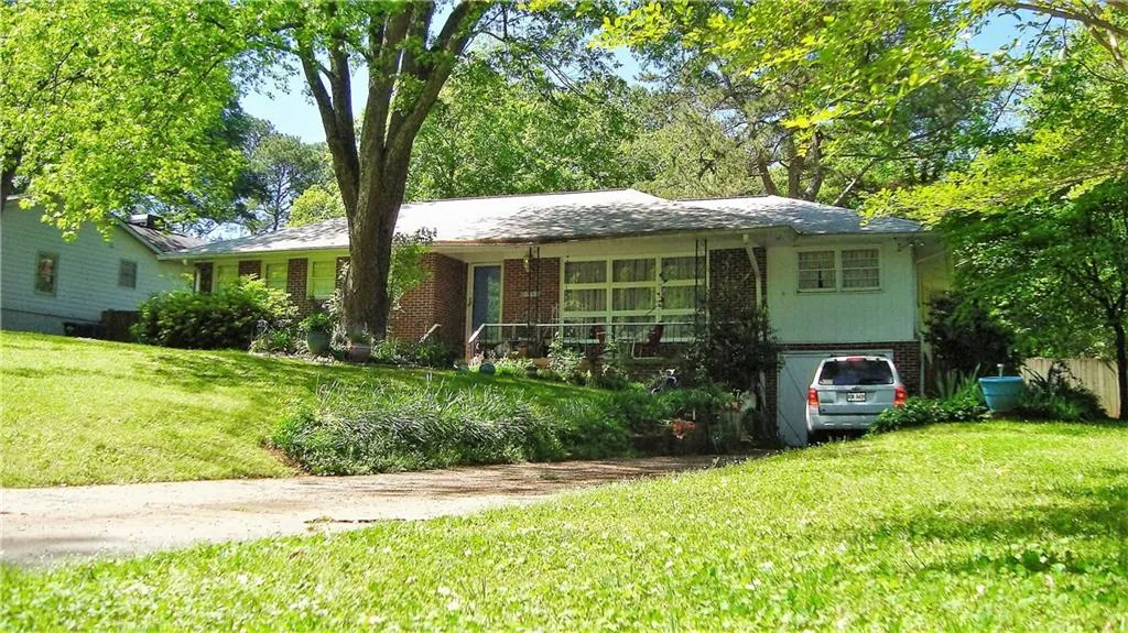 6380 N Hampton Drive, Sandy Springs, Georgia 30328, 3 Bedrooms Bedrooms, ,2 BathroomsBathrooms,Residential,Sold,6380 N Hampton Drive,5680895