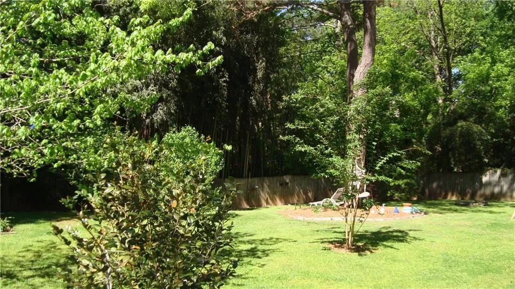 6380 N Hampton Drive, Sandy Springs, Georgia 30328, 3 Bedrooms Bedrooms, ,2 BathroomsBathrooms,Residential,Sold,6380 N Hampton Drive,5680895