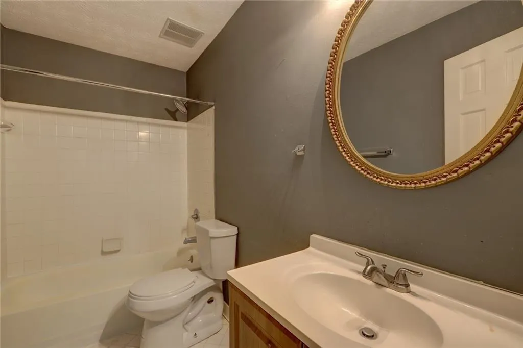 280 Winding River Drive Unit F, Atlanta, Georgia 30350, 3 Bedrooms Bedrooms, ,2 BathroomsBathrooms,Residential,Sold,280 Winding River Drive Unit F,6945272