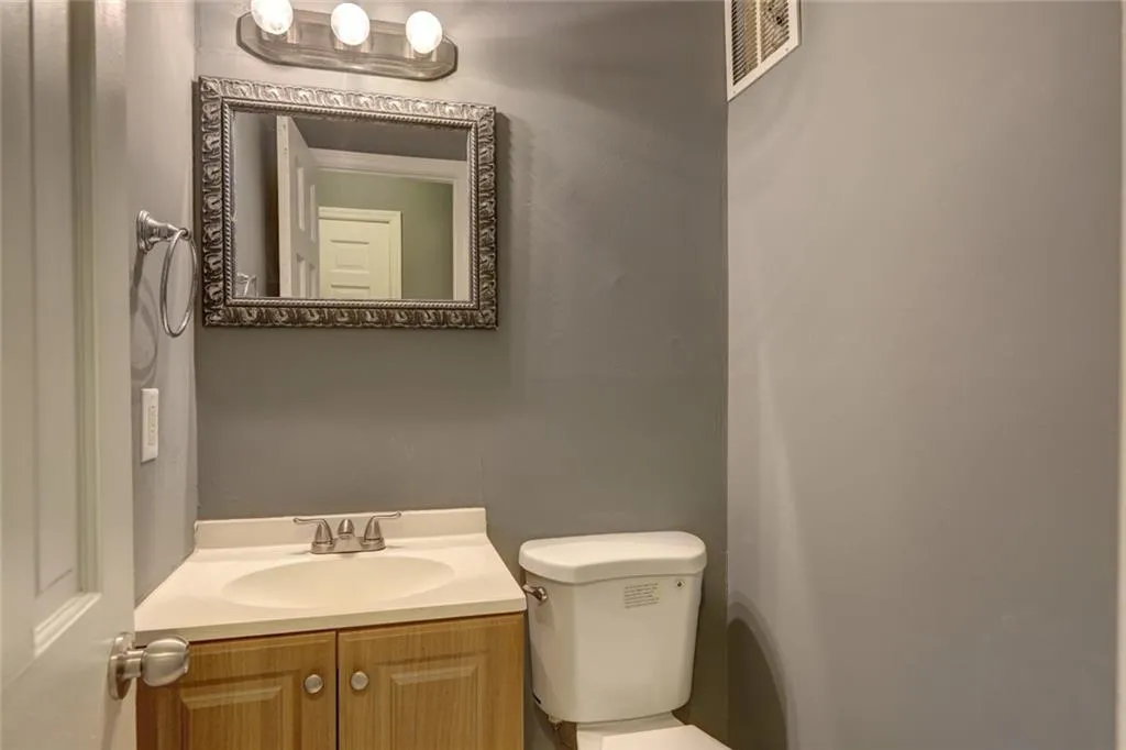 280 Winding River Drive Unit F, Atlanta, Georgia 30350, 3 Bedrooms Bedrooms, ,2 BathroomsBathrooms,Residential,Sold,280 Winding River Drive Unit F,6945272