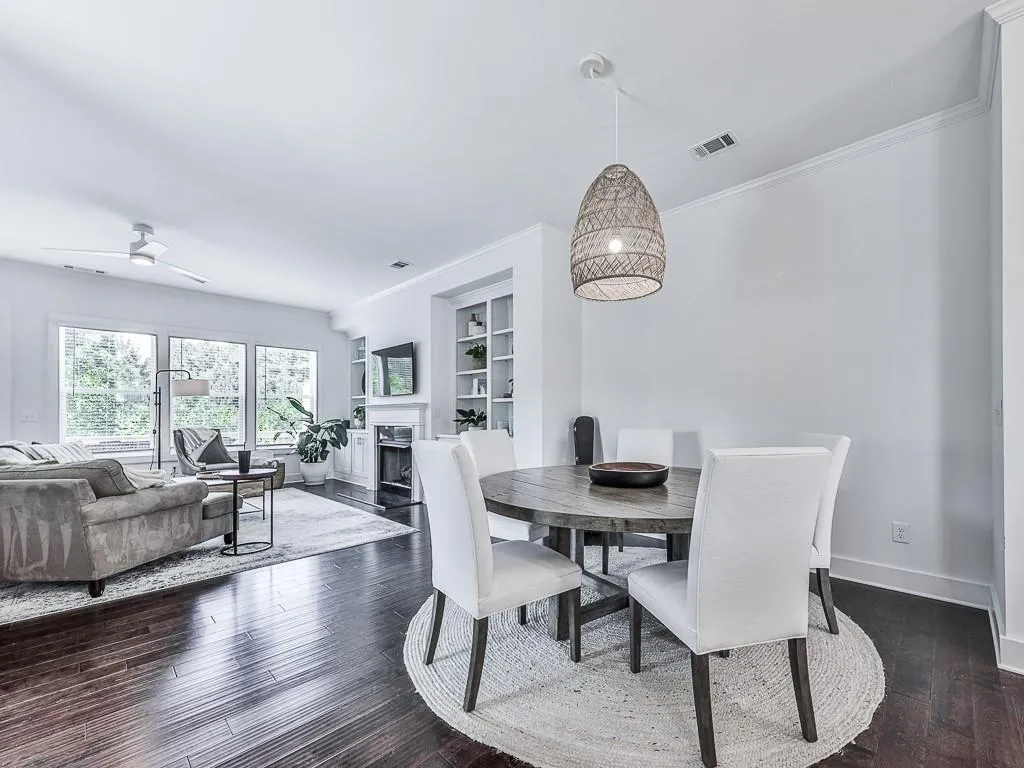 2141 Colvin Court Nw, Atlanta, Georgia 30318, 3 Bedrooms Bedrooms, ,3 BathroomsBathrooms,Residential,For Sale,2141 Colvin Court Nw,7595898