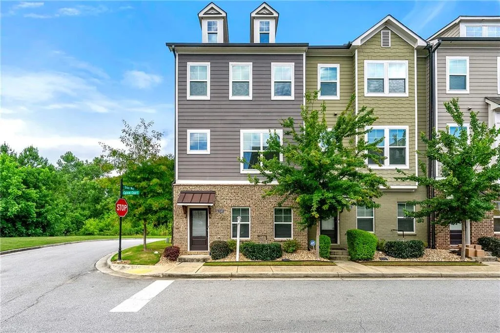 2141 Colvin Court Nw, Atlanta, Georgia 30318, 3 Bedrooms Bedrooms, ,3 BathroomsBathrooms,Residential,For Sale,2141 Colvin Court Nw,7595898