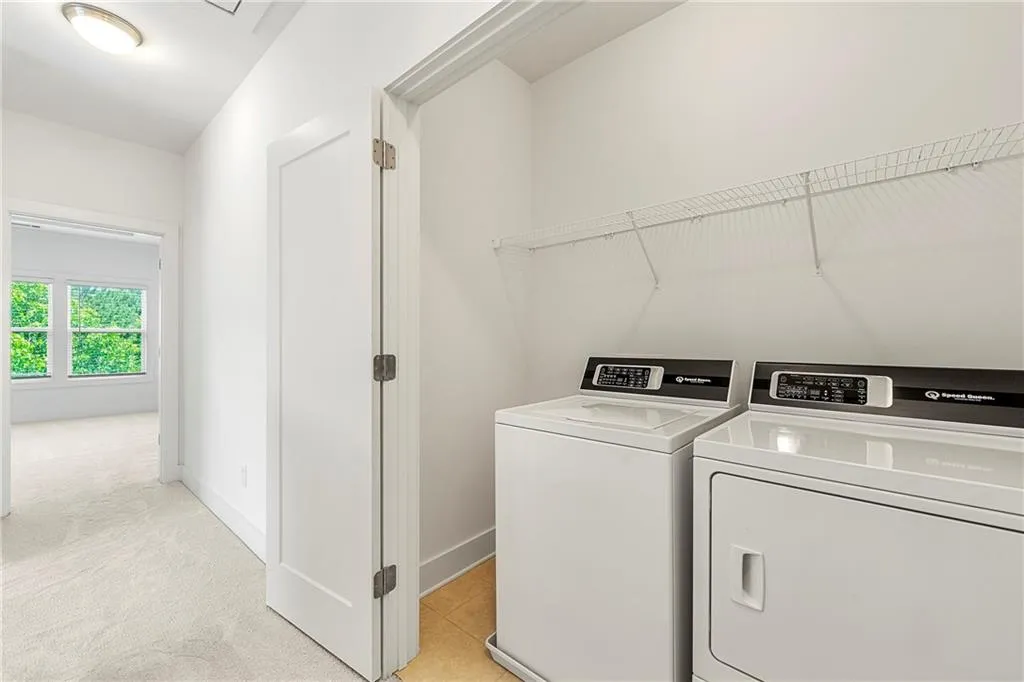 2141 Colvin Court Nw, Atlanta, Georgia 30318, 3 Bedrooms Bedrooms, ,3 BathroomsBathrooms,Residential,For Sale,2141 Colvin Court Nw,7595898