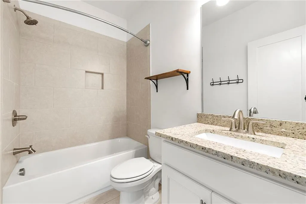2141 Colvin Court Nw, Atlanta, Georgia 30318, 3 Bedrooms Bedrooms, ,3 BathroomsBathrooms,Residential,For Sale,2141 Colvin Court Nw,7595898