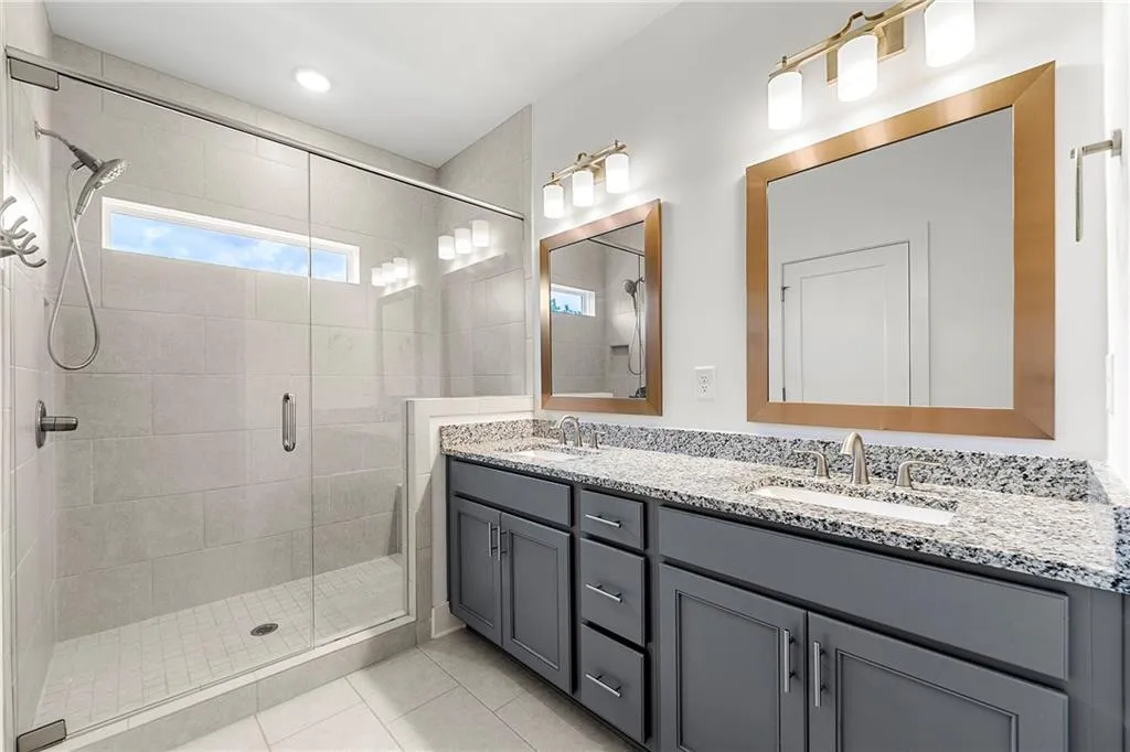 2141 Colvin Court Nw, Atlanta, Georgia 30318, 3 Bedrooms Bedrooms, ,3 BathroomsBathrooms,Residential,For Sale,2141 Colvin Court Nw,7595898