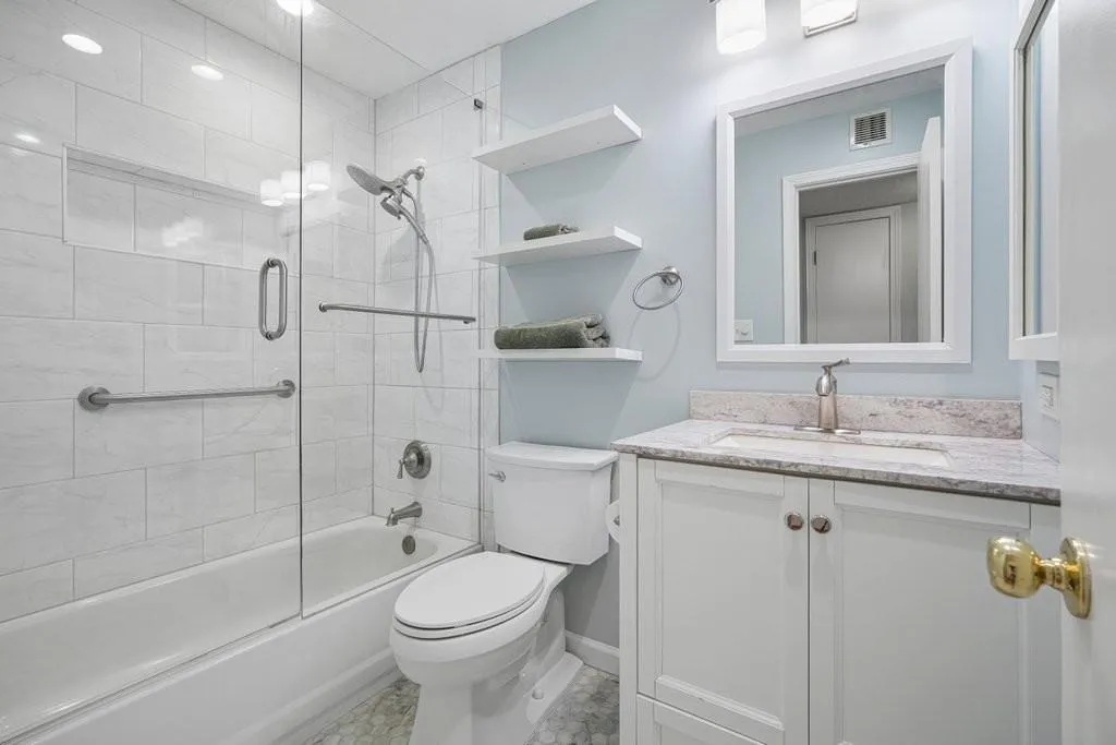 903 River Run Drive, Sandy Springs, Georgia 30350, 1 Bedroom Bedrooms, ,1 BathroomBathrooms,Residential,Sold,903 River Run Drive,7126425