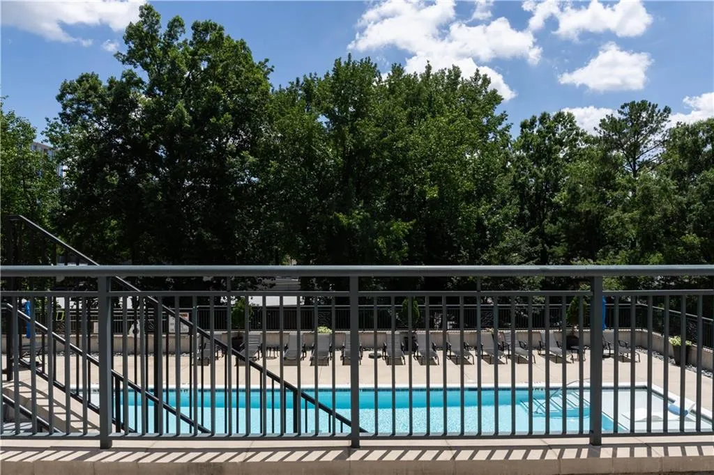3040 Peachtree Road Nw Unit 1211, Atlanta, Georgia 30305, 2 Bedrooms Bedrooms, ,2 BathroomsBathrooms,Residential,For Sale,3040 Peachtree Road Nw Unit 1211,7609318