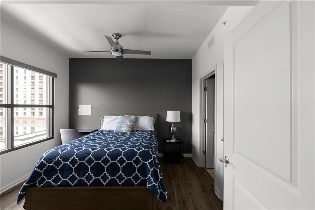 3040 Peachtree Road Nw Unit 1211, Atlanta, Georgia 30305, 2 Bedrooms Bedrooms, ,2 BathroomsBathrooms,Residential,For Sale,3040 Peachtree Road Nw Unit 1211,7609318