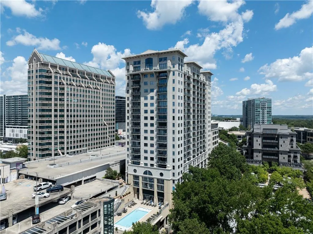 3040 Peachtree Road Nw Unit 1211, Atlanta, Georgia 30305, 2 Bedrooms Bedrooms, ,2 BathroomsBathrooms,Residential,For Sale,3040 Peachtree Road Nw Unit 1211,7609318