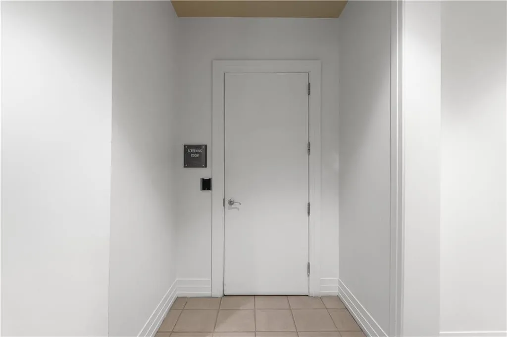 3040 Peachtree Road Nw Unit 1211, Atlanta, Georgia 30305, 2 Bedrooms Bedrooms, ,2 BathroomsBathrooms,Residential,For Sale,3040 Peachtree Road Nw Unit 1211,7609318