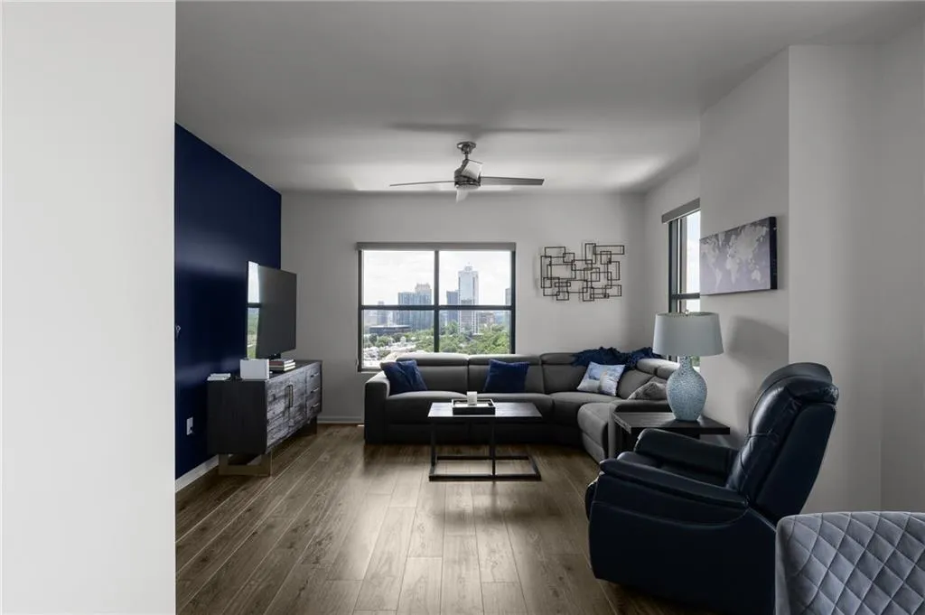 3040 Peachtree Road Nw Unit 1211, Atlanta, Georgia 30305, 2 Bedrooms Bedrooms, ,2 BathroomsBathrooms,Residential,For Sale,3040 Peachtree Road Nw Unit 1211,7609318