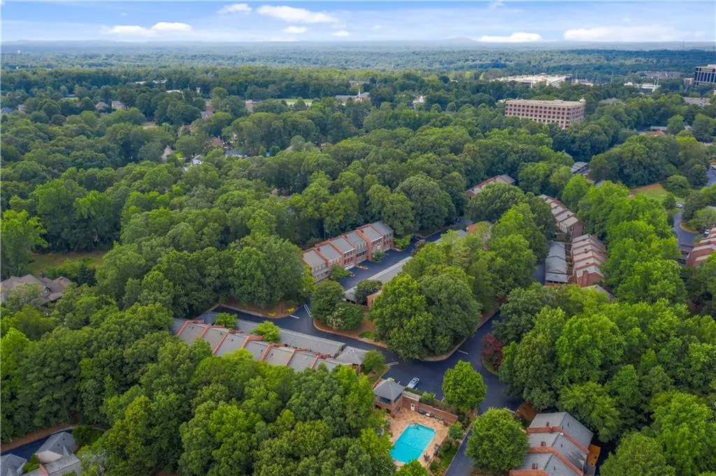 323 The Chace Ne, Atlanta, Georgia 30328, 3 Bedrooms Bedrooms, ,2 BathroomsBathrooms,Residential,Sold,323 The Chace Ne,6765482