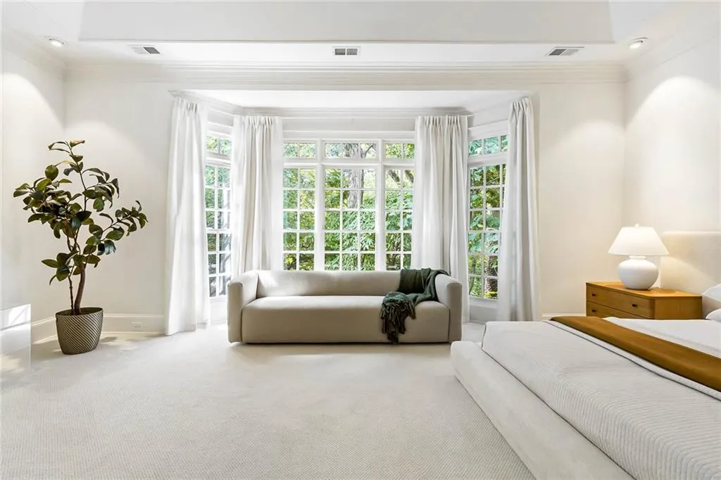 4946 Powers Ferry Road Nw, Sandy Springs, Georgia 30327, 4 Bedrooms Bedrooms, ,3 BathroomsBathrooms,Residential,Sold,4946 Powers Ferry Road Nw,7422371