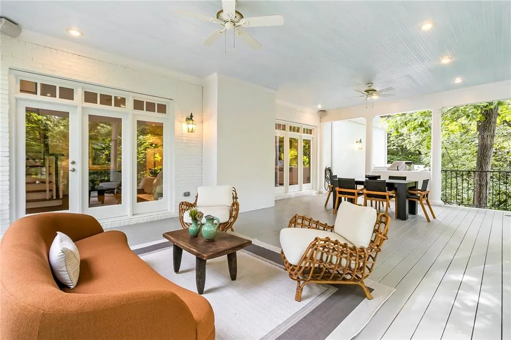 4946 Powers Ferry Road Nw, Sandy Springs, Georgia 30327, 4 Bedrooms Bedrooms, ,3 BathroomsBathrooms,Residential,Sold,4946 Powers Ferry Road Nw,7422371