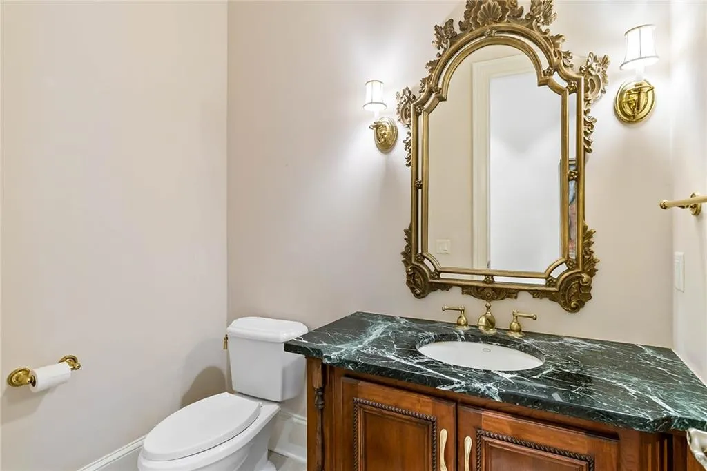 4946 Powers Ferry Road Nw, Sandy Springs, Georgia 30327, 4 Bedrooms Bedrooms, ,3 BathroomsBathrooms,Residential,Sold,4946 Powers Ferry Road Nw,7422371