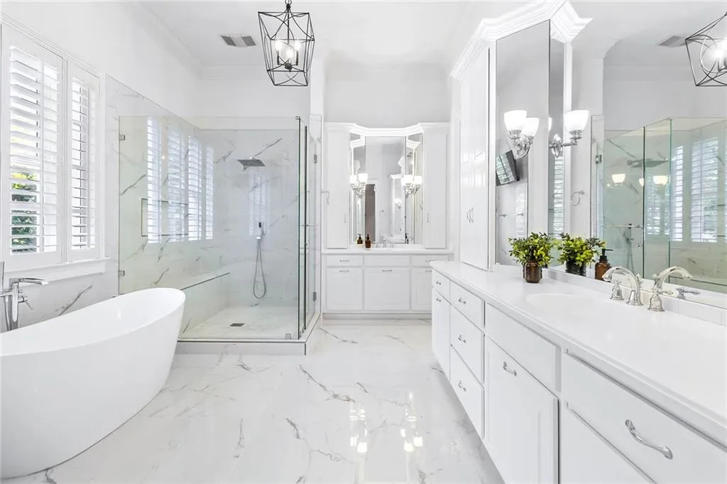 4946 Powers Ferry Road Nw, Sandy Springs, Georgia 30327, 4 Bedrooms Bedrooms, ,3 BathroomsBathrooms,Residential,Sold,4946 Powers Ferry Road Nw,7422371