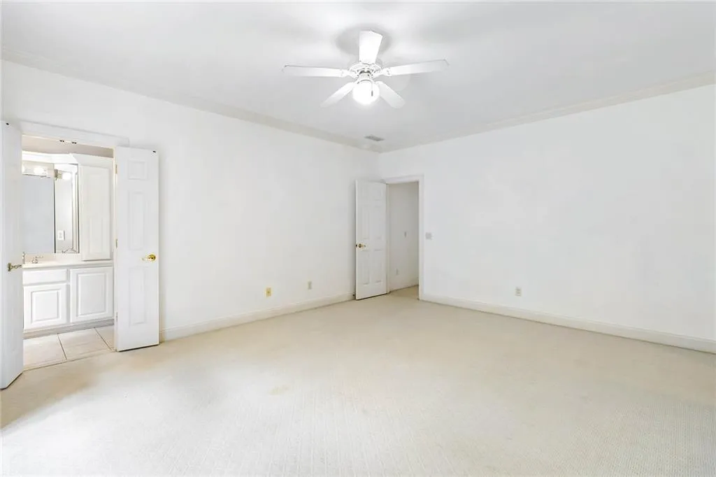 4946 Powers Ferry Road Nw, Sandy Springs, Georgia 30327, 4 Bedrooms Bedrooms, ,3 BathroomsBathrooms,Residential,Sold,4946 Powers Ferry Road Nw,7422371