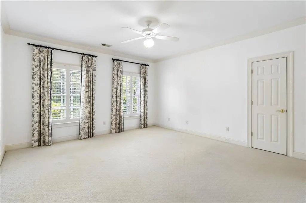 4946 Powers Ferry Road Nw, Sandy Springs, Georgia 30327, 4 Bedrooms Bedrooms, ,3 BathroomsBathrooms,Residential,Sold,4946 Powers Ferry Road Nw,7422371