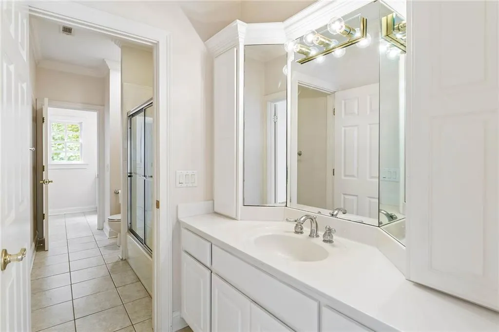 4946 Powers Ferry Road Nw, Sandy Springs, Georgia 30327, 4 Bedrooms Bedrooms, ,3 BathroomsBathrooms,Residential,Sold,4946 Powers Ferry Road Nw,7422371