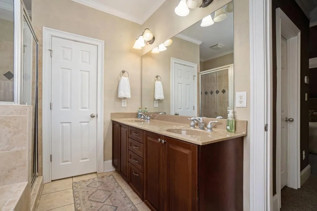 Primary Ensuite
