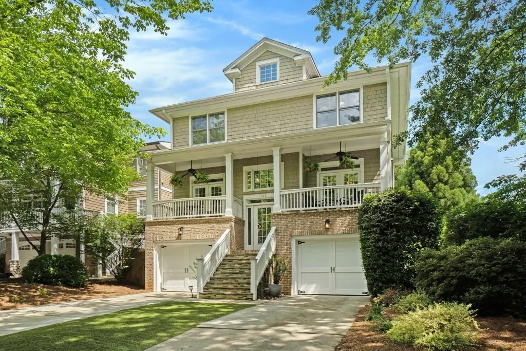 1126 Francis Street Ne, Atlanta, Georgia 30319, 4 Bedrooms Bedrooms, ,3 BathroomsBathrooms,Residential,For Sale,1126 Francis Street Ne,7580001