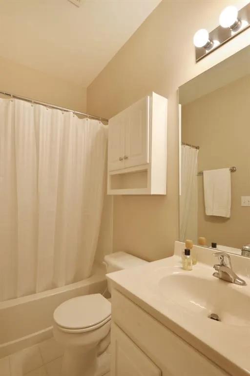 7847 Kiverton Place, Sandy Springs, Georgia 30350, 3 Bedrooms Bedrooms, ,3 BathroomsBathrooms,Residential,Sold,7847 Kiverton Place,5896973