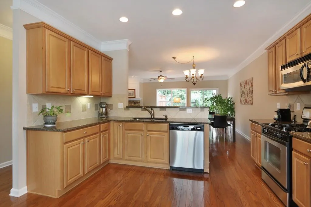 7847 Kiverton Place, Sandy Springs, Georgia 30350, 3 Bedrooms Bedrooms, ,3 BathroomsBathrooms,Residential,Sold,7847 Kiverton Place,5896973