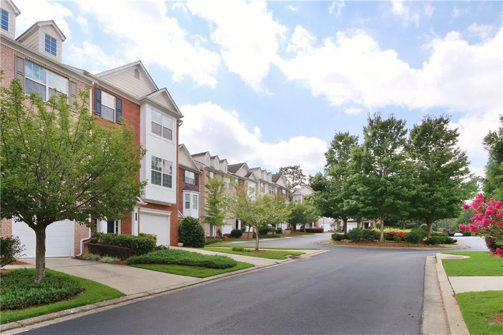 7847 Kiverton Place, Sandy Springs, Georgia 30350, 3 Bedrooms Bedrooms, ,3 BathroomsBathrooms,Residential,Sold,7847 Kiverton Place,5896973