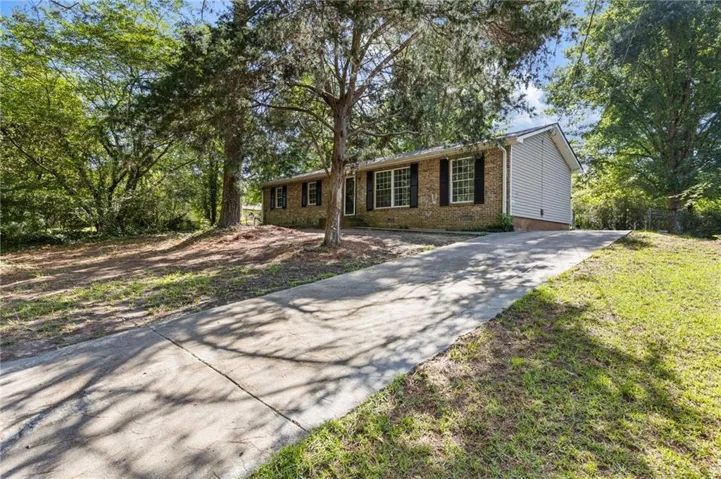 594 Kingston Lane, Conyers, Georgia 30012
