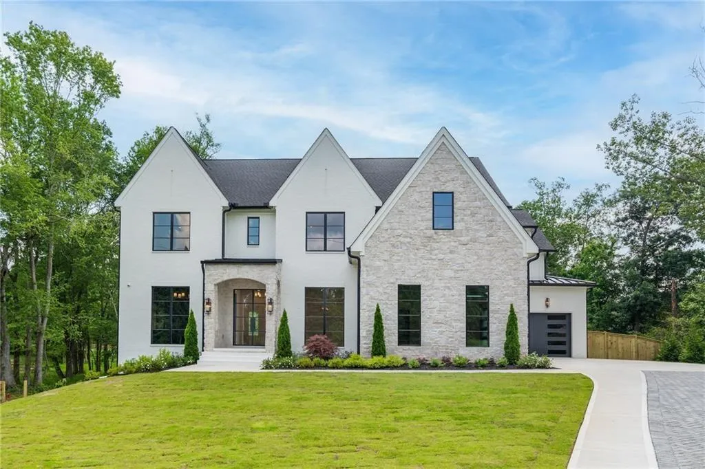 290 Christopher Robin Road, Alpharetta, Georgia 30005, Alpharetta, GA 30005 — photo 1 of 66