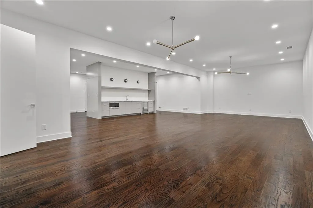 19 Spruell Springs Road Ne, Atlanta, Georgia 30342, 6 Bedrooms Bedrooms, ,6 BathroomsBathrooms,Residential,For Sale,19 Spruell Springs Road Ne,7655727