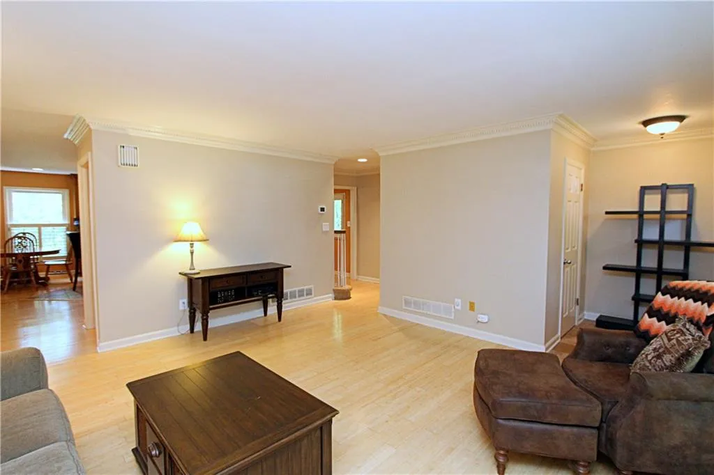 314 The Chace, Atlanta, Georgia 30328, 3 Bedrooms Bedrooms, ,3 BathroomsBathrooms,Residential,Sold,314 The Chace,5684255