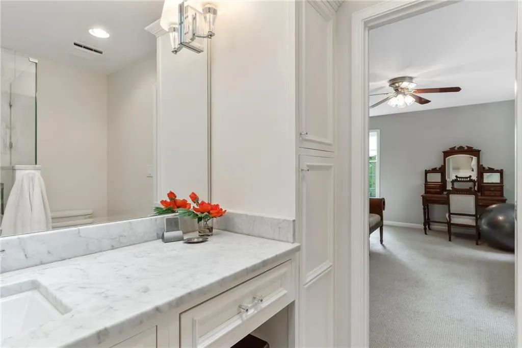 245 W Spalding Drive, Sandy Springs, Georgia 30328, 4 Bedrooms Bedrooms, ,3 BathroomsBathrooms,Residential,Sold,245 W Spalding Drive,6876553